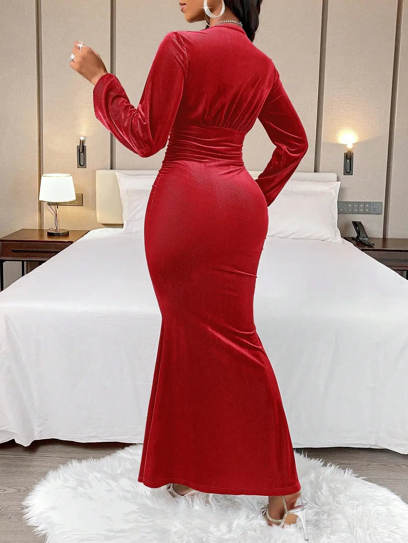 Elegant V-Neck Pleated Velvet  Mermaid Dress For Party